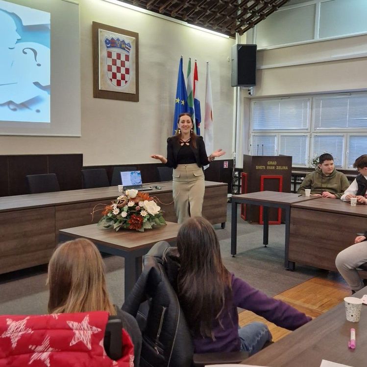 Izrazi se - svijet te čeka
